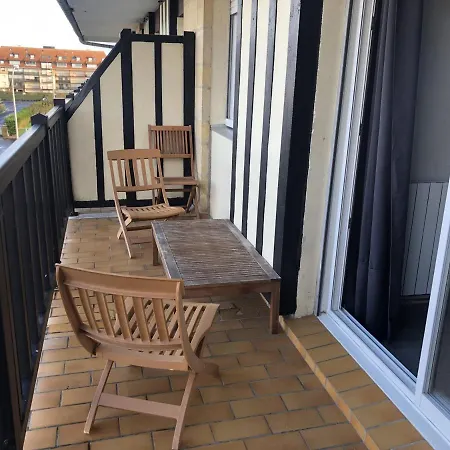 Proche Avec Balcon, 4 Couchages, Parking Prive, Ideal Pour Familles! - Fr-1-712-26 Apartment Villers-sur-Mer