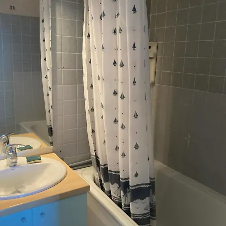 2 Pieces Avec Balcon A Deux Pas De La Plage, Wifi Et Parking - Fr-1-712-26 Apartment *