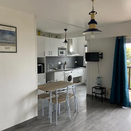 2 Pieces Avec Balcon A Deux Pas De La Plage, Wifi Et Parking - Fr-1-712-26 Apartment Villers-sur-Mer