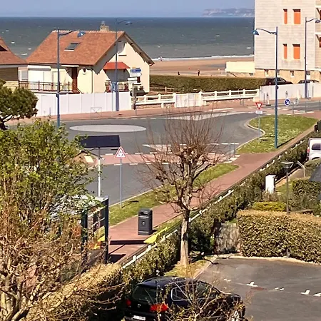 2 Pieces Avec Balcon A Deux Pas De La Plage, Wifi Et Parking Apartment
