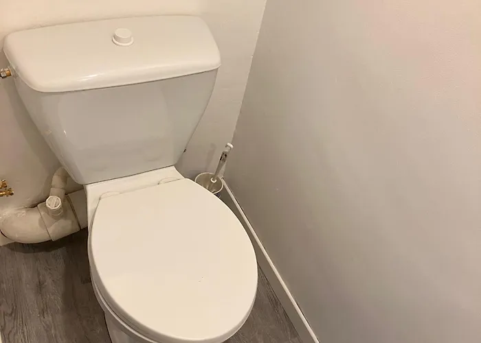 דירה 2 Pieces Avec Balcon A Deux Pas De La Plage, Wifi Et Parking - Fr-1-712-26